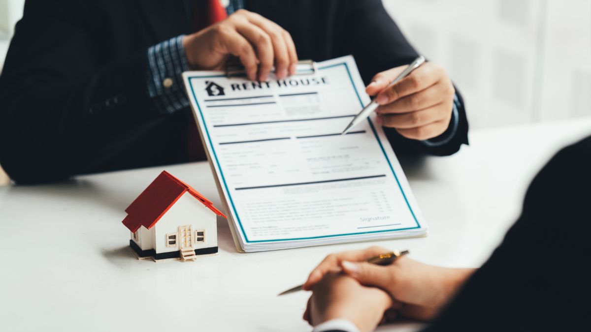 Navigating Real Estate Leasing: From Agreements to Closures